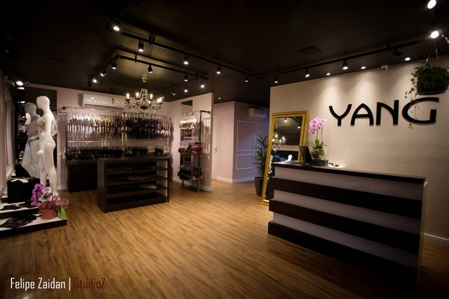 EMPRESARIAL de YANG | EMPRESARIAL