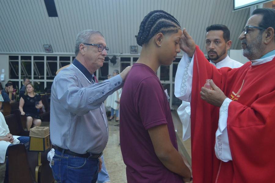 Fotografia Religiosa de CRISMA 2022 - Unção 