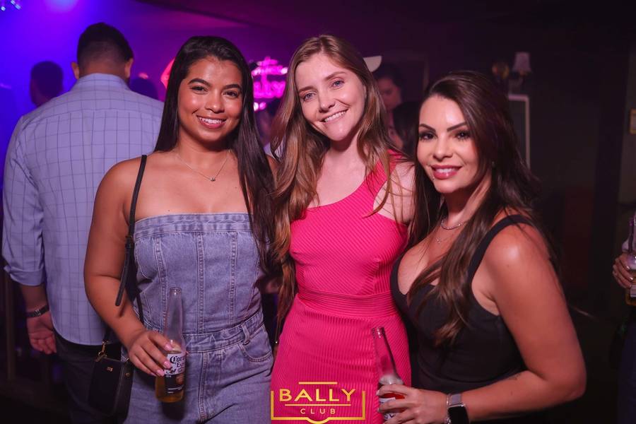 BALLY HOUSE  de SEXTOU 07/03