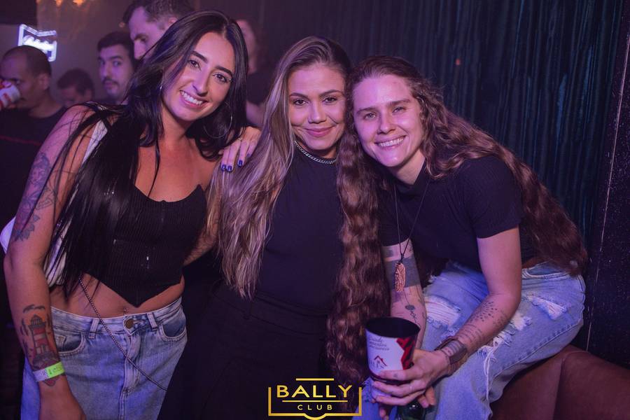 BALLY HOUSE  de SEXTOU NA BALLY  