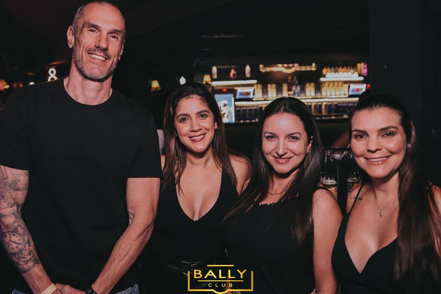 BALLY HOUSE  de SABADOU NA BALLY  