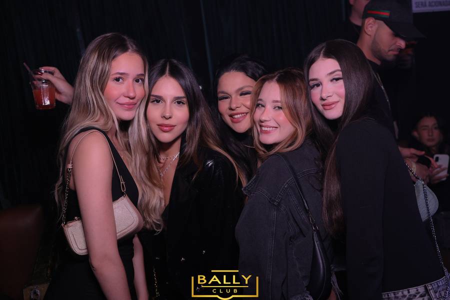 BALLY HOUSE  de SEXTOU NA BALLY