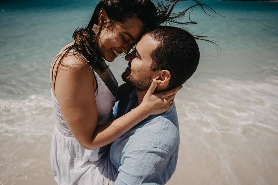Pré - Casamento de Pré-wedding  | Letícia e Jairo | Ensaio Romântico em Arraial do Cabo