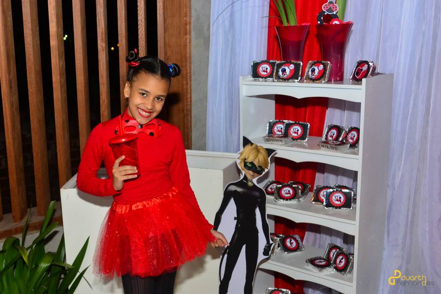 Aniversário de Aniversário | Laura