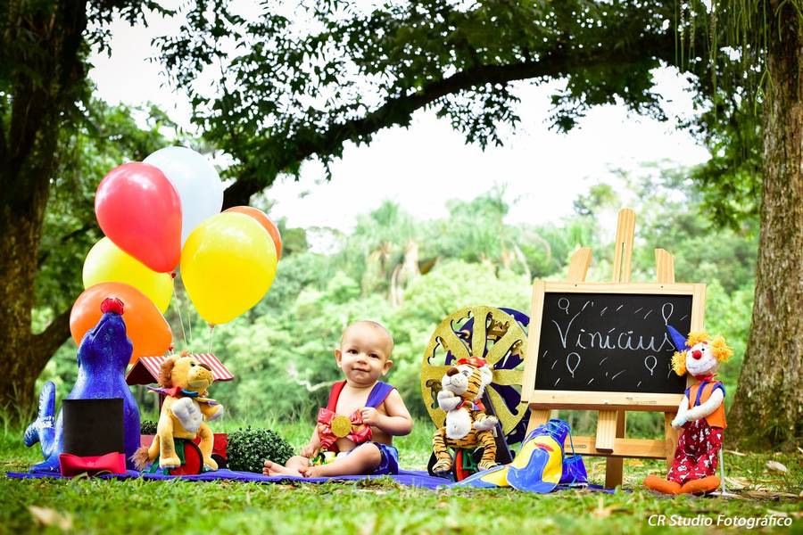 Ensaio infantil de Smash the Cake - Palhacinho - Vinícius