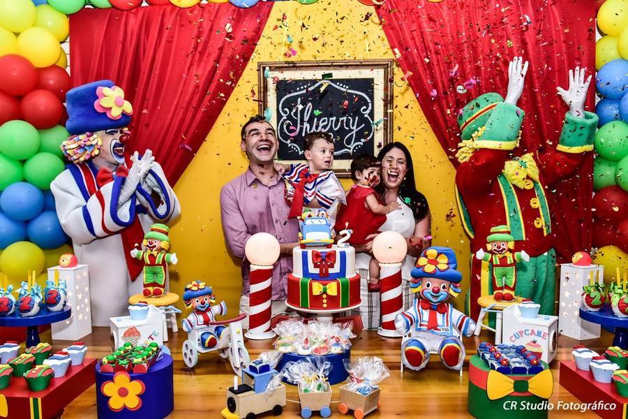 Aniversário Infantil de Vamos brincar com Patatí e Patatá - Thierry