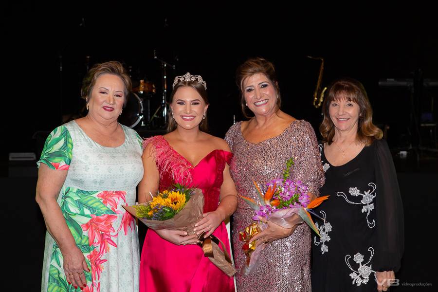 Foto de 84º aniversário da SOAL e Coroação da Soberana