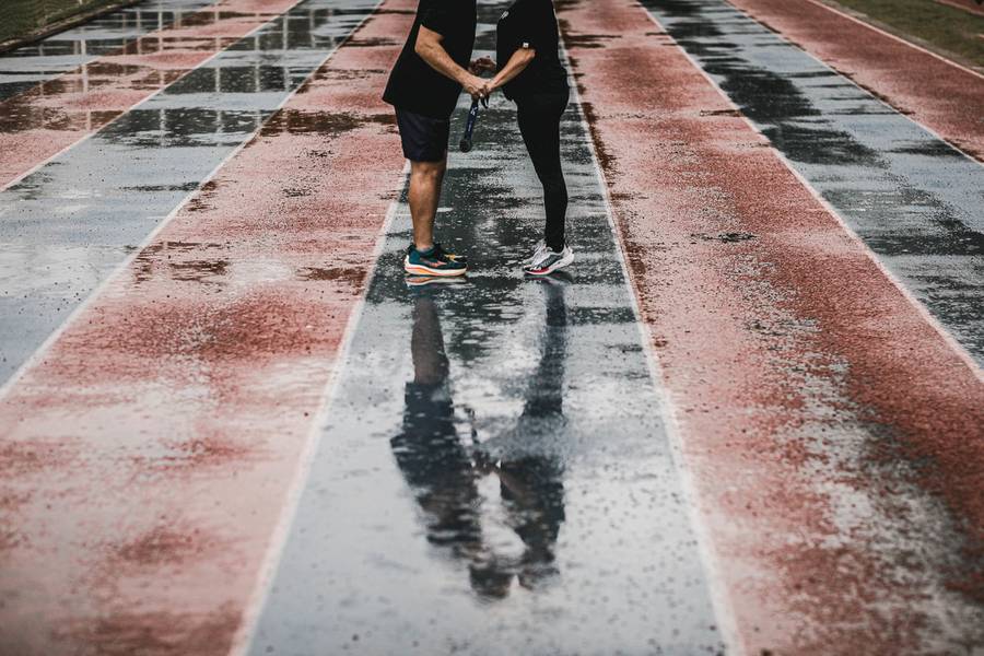 Pré Wedding de Pre Wedding na Chuva: A história de Yane e Paulo na Pista de Atletismo da Unifor