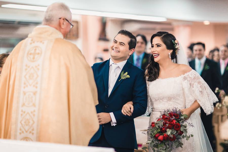 Casamento de Gabriela + José Viana