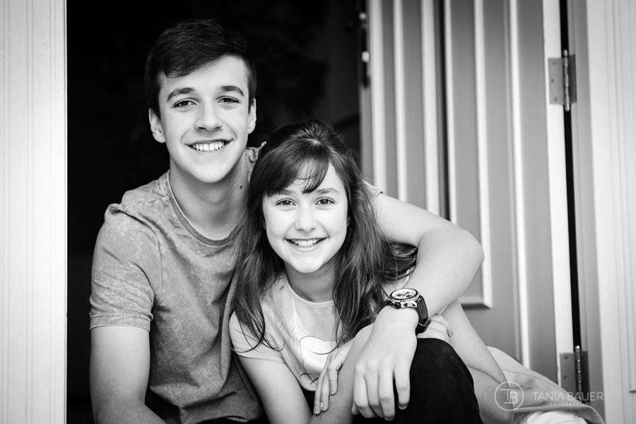 CRIANÇA / FAMÍLIA de Ensaio Irmãos