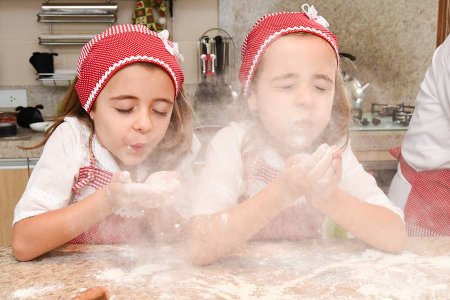 CRIANÇA / FAMÍLIA de Quatro Gerações