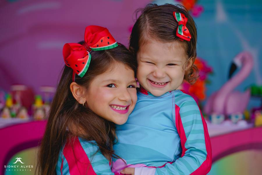 Infantil de Cecília - 2 anos e Ana Laura - 6 anos
