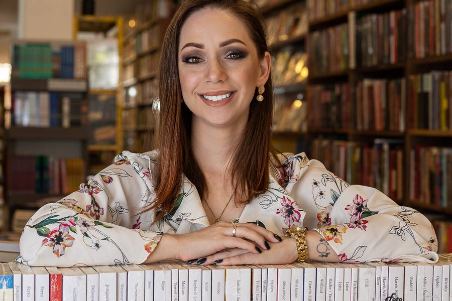 corporativo de Suelen