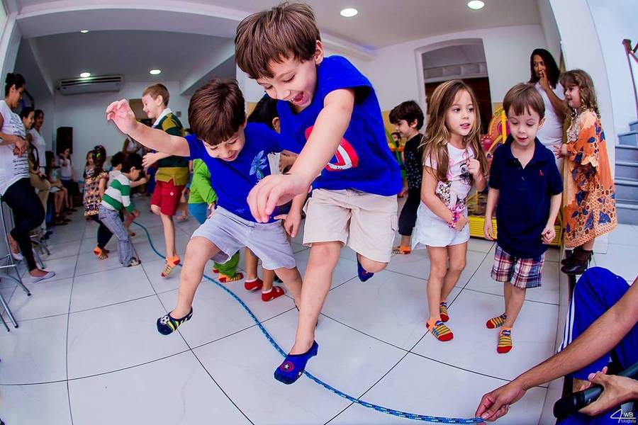 infantil de 4 anos voam!