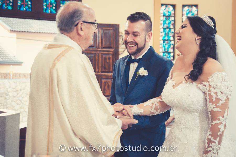 Igrejas de Aline e Tiago