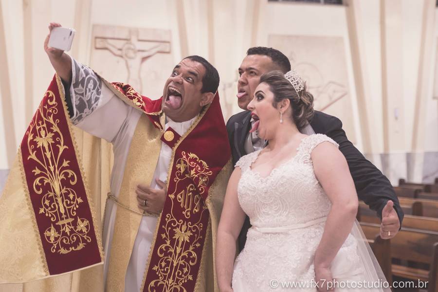 Igrejas de Raissa e Douglas