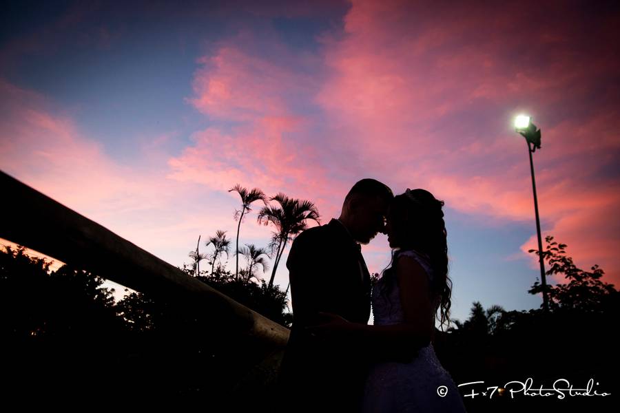 Igrejas de Adriana e Guilherme