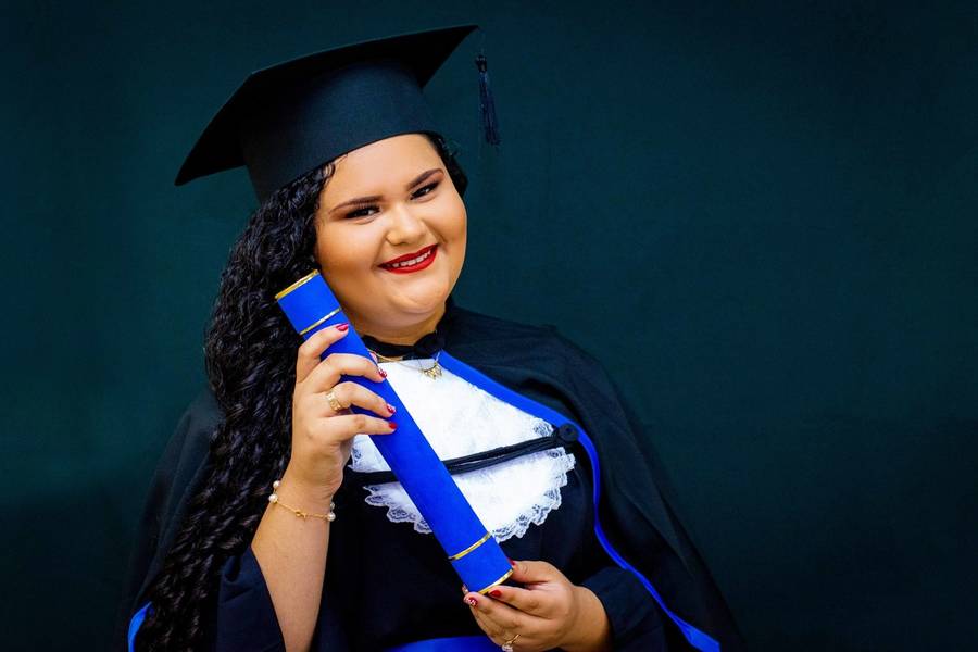 Formatura de FOTOS COM BECA - Escola Eunice Alves dos Santos