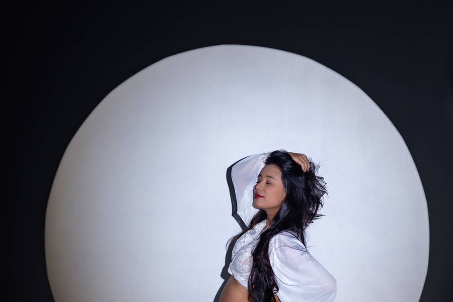 Gestante de Cenários Internos para ensaio fotográfico de gestante 