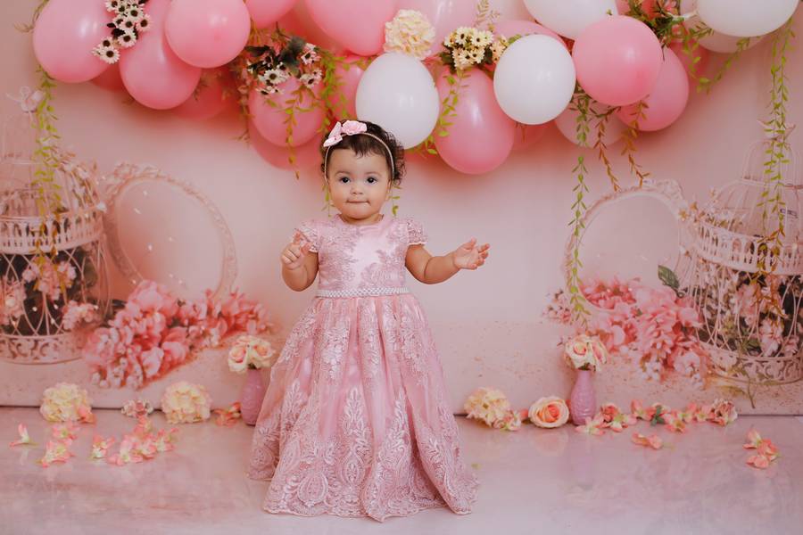 Smash the Cake menina  de Alice 