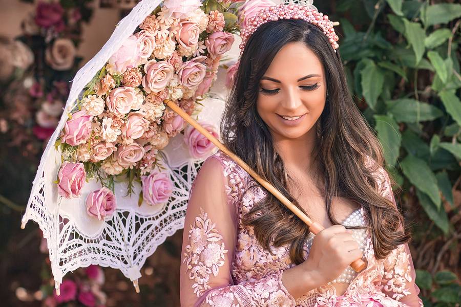 Gestante de Cenários Externos e Jardins 