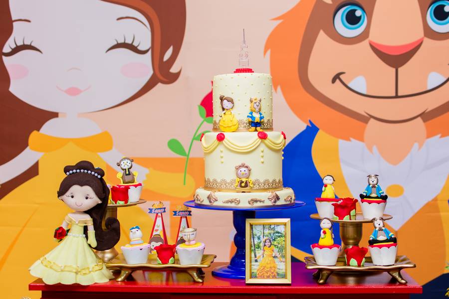 Festa Infantil de Heloísa 5 anos - A BELA E A FERA