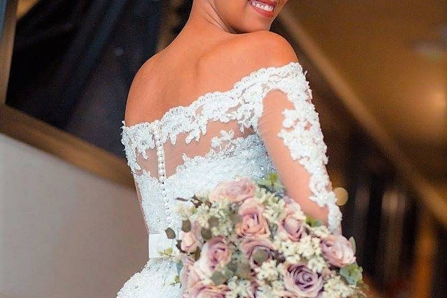 Buquês de Buque de Rosas e Cristais