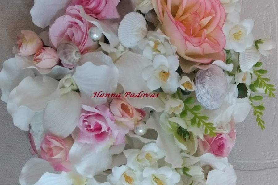 Buquês de Buque de Orquídeas Conchas e Pérolas