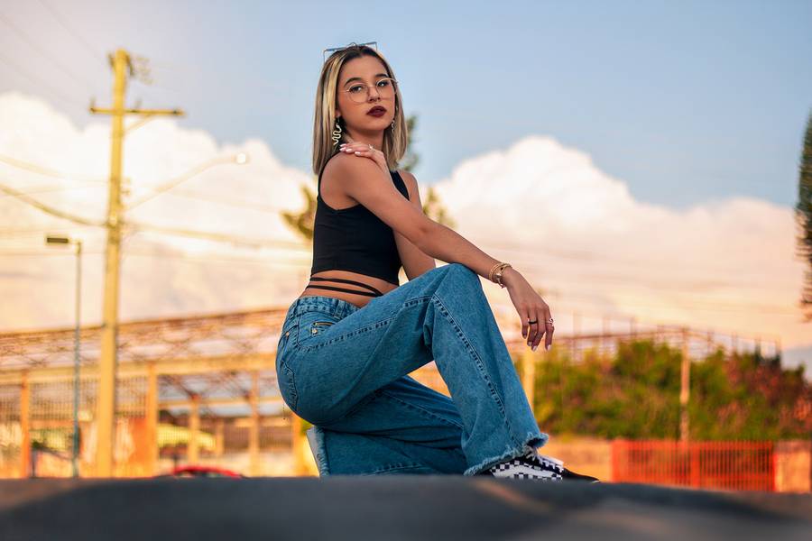 Ensaio de 15 anos de Explorando a Essência Urbana: Ensaio Fotográfico nos arredores da Praça CEU de Várzea Paulista