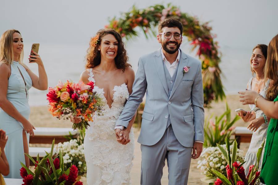 CASAMENTO de Ao Ar Livre e Pé na Areia