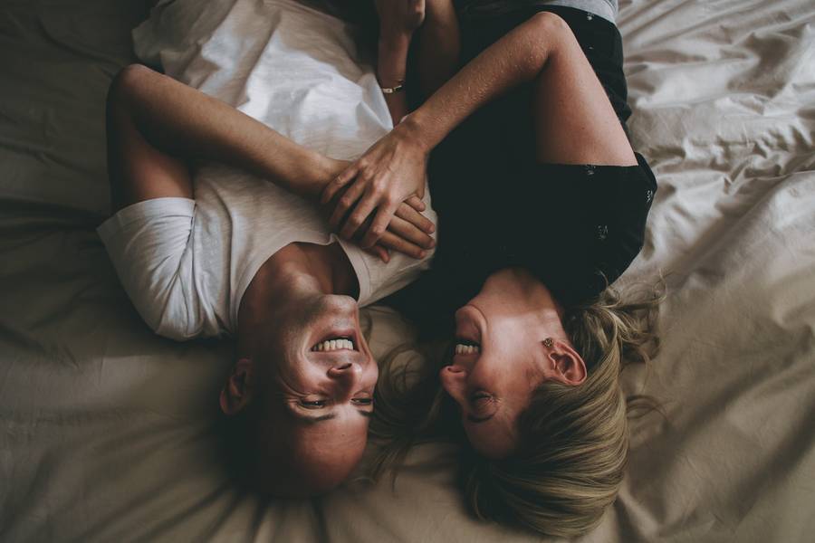 ENSAIO de ESSÊNCIA E HISTÓRIA