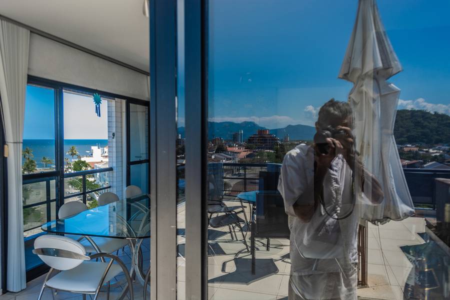 Vídeos Institucionais e Comerciais de Portfolio de Fotografias e Audiovisual de imóveis de alto padrão em Guaratuba Paraná.