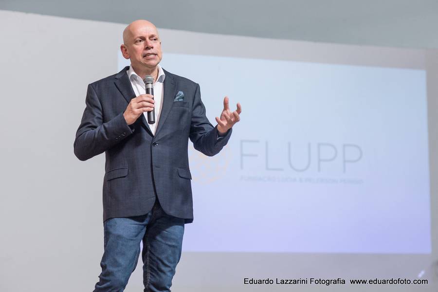 Fotografia Corporativa de 7º seminário de educação infantil do Vale (FLUPP)