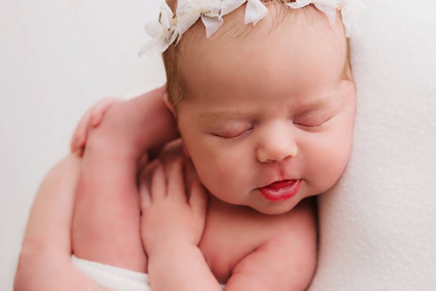 Newborn de Baby girl