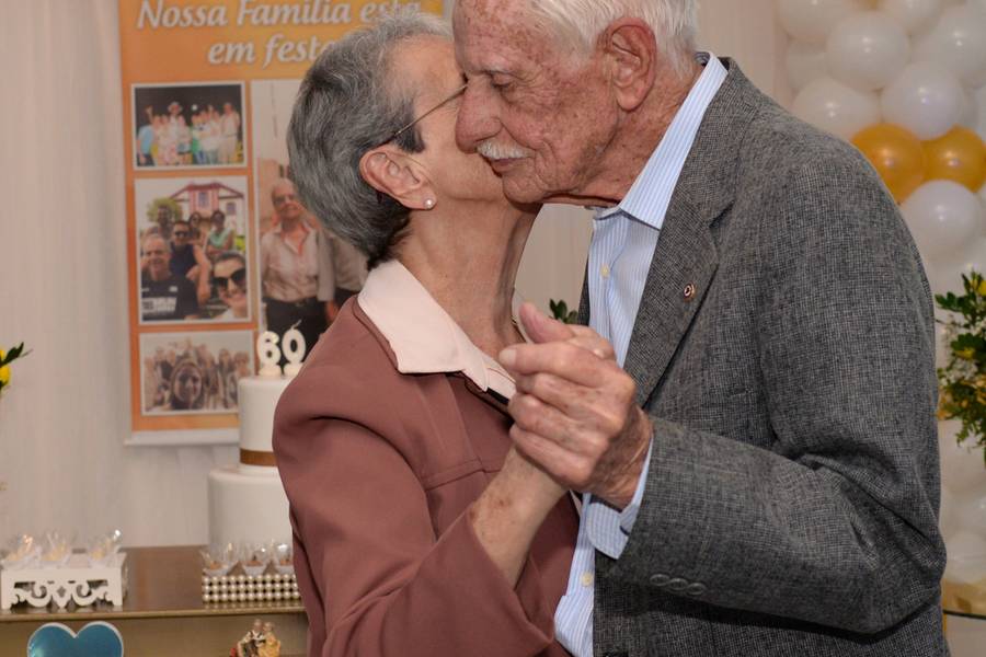 Bodas de Bodas de Diamante Dona Antoninha e Sr. Ivayr