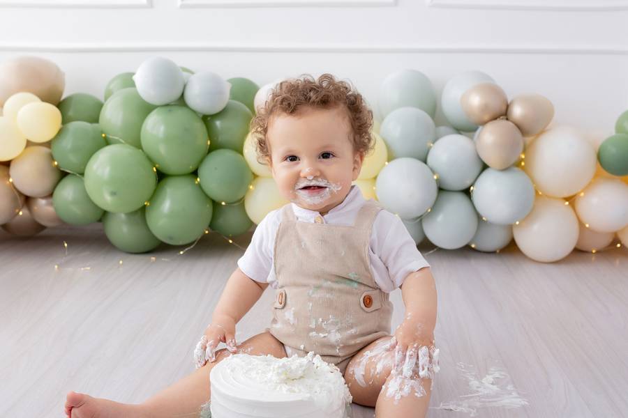 Smash The Cake de Loiu Gabriel, 1 ano 