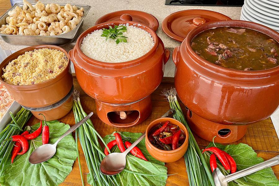 Feijoada de Buffet de Feijoada em Indaiatuba – Evento Realizado pelo Fogão de Rei Buffet