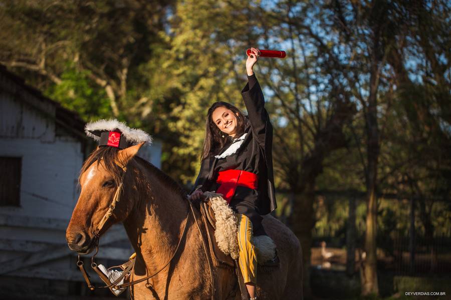 Formatura de Ensaio Maryana Dorneles - Jornalismo