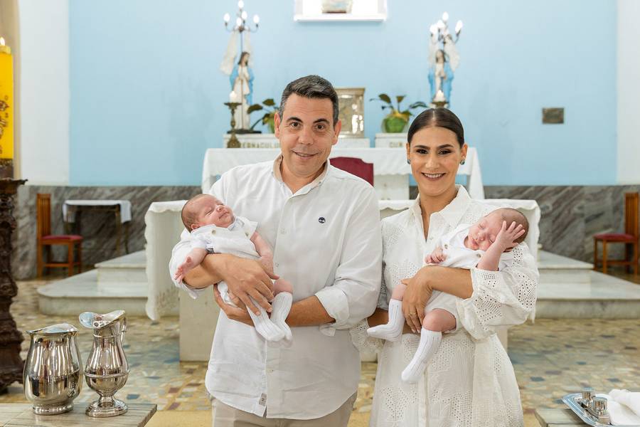 Batizado de Batizado dos gêmeos na Igreja Matriz