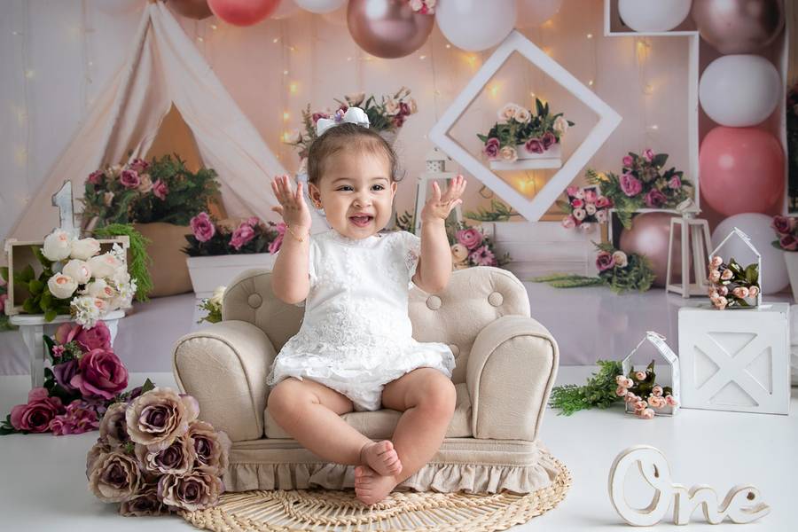 Crianças de Smash The Cake - Isis 1 ano