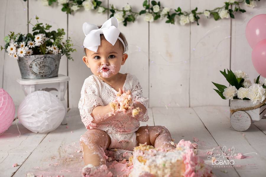 Crianças de Smash The Cake - Ágatha 1 ano