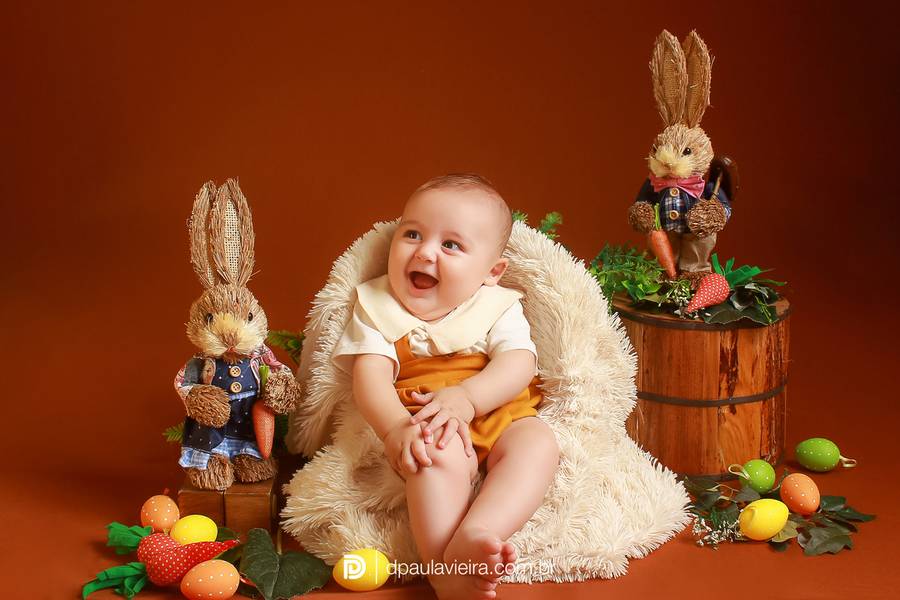 Estúdio Bebê de Heitor 5° mês - Páscoa 