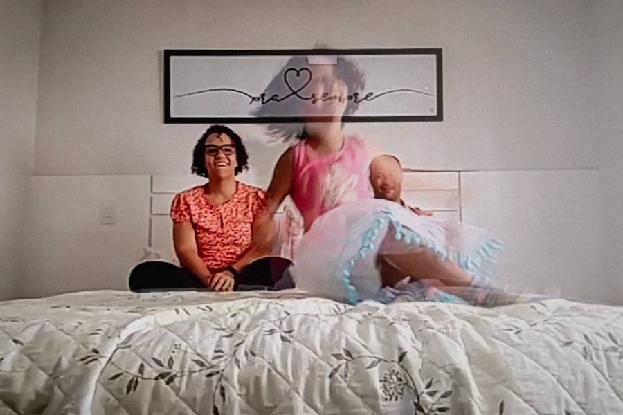 Fotografia Online de Lívia, Lu e Ana Laura em quarentena