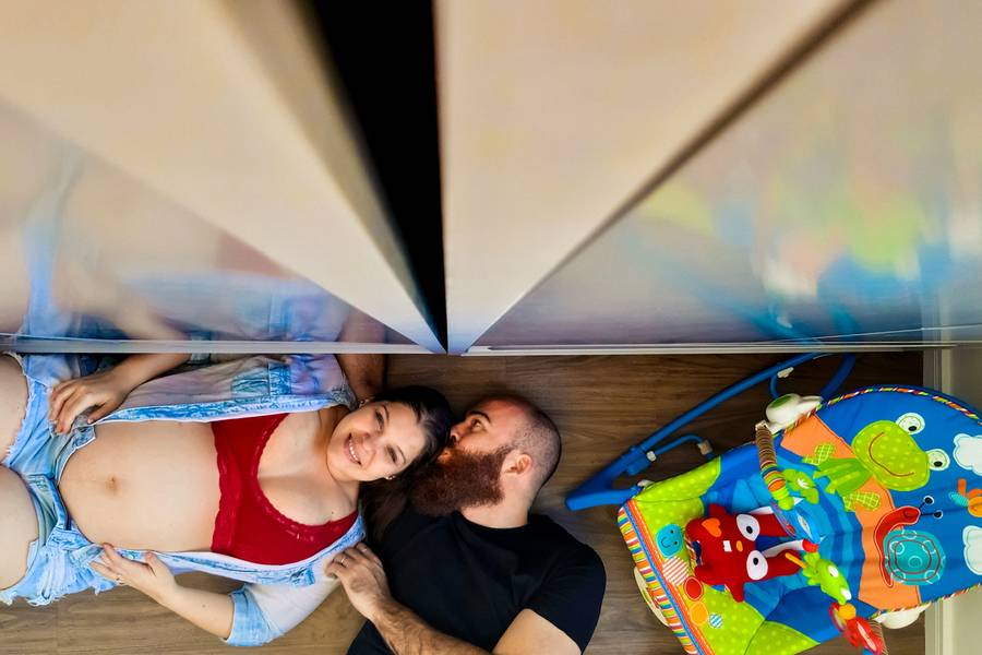 Fotografia Online de Esperando o Vi em casa, na pandemia