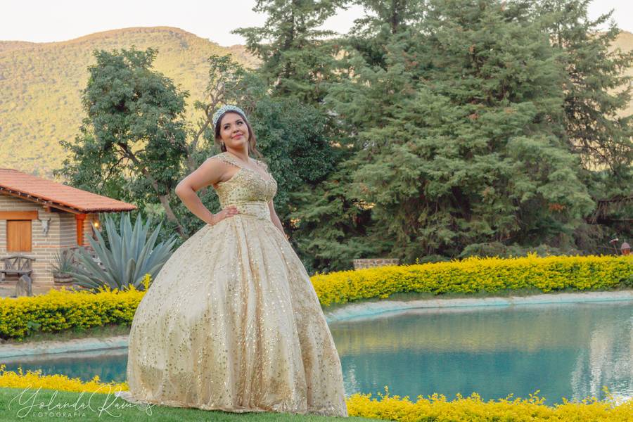 Quince años  de 15 años de Mildred 