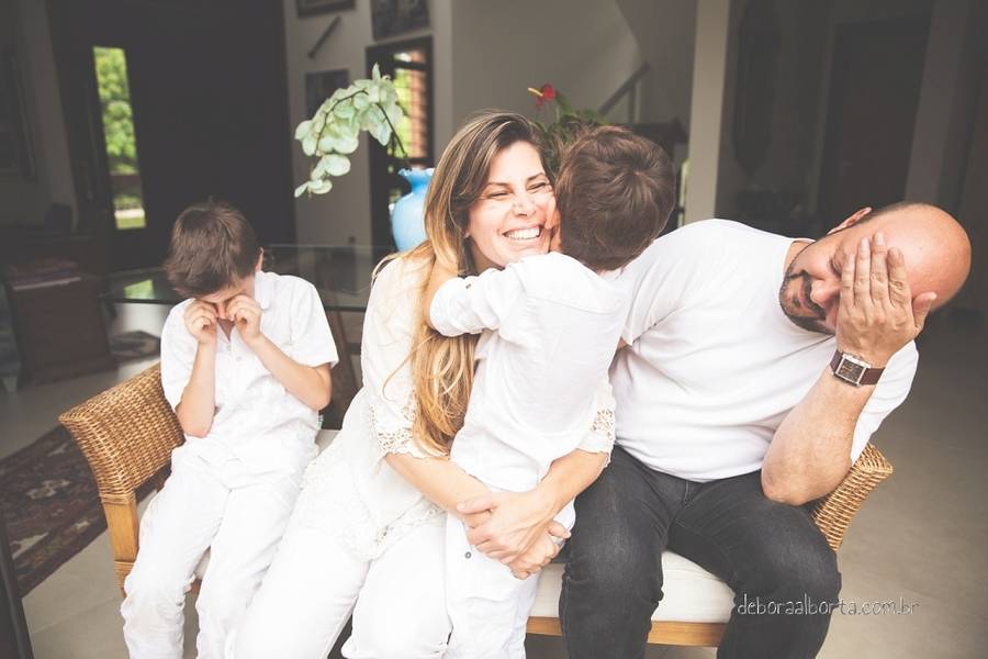 Famílias de no aconchego do lar | ensaio de família