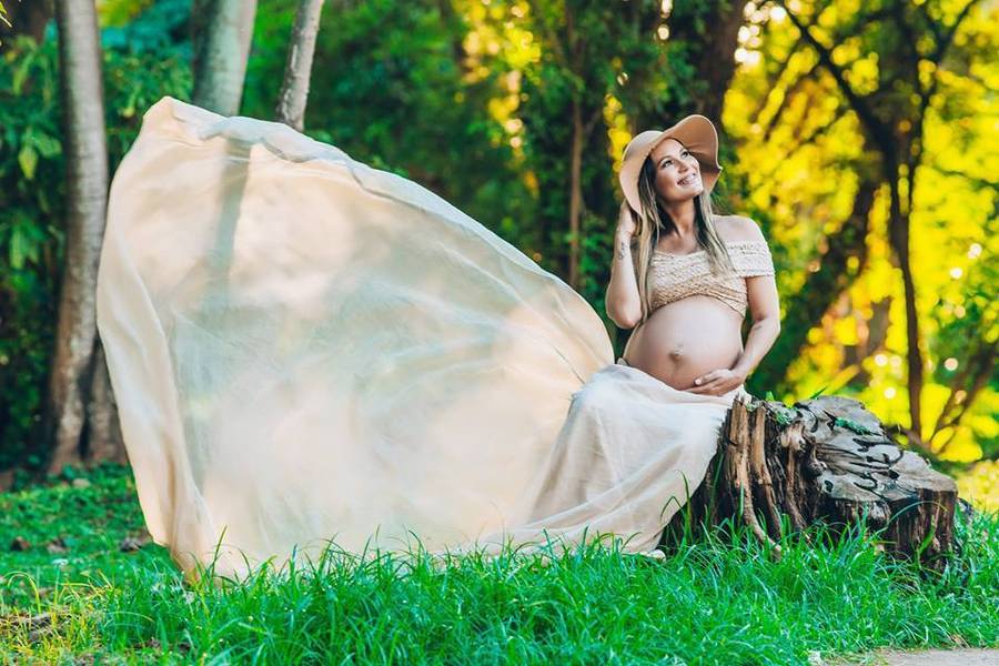 Gestante de Ensaio Gestante