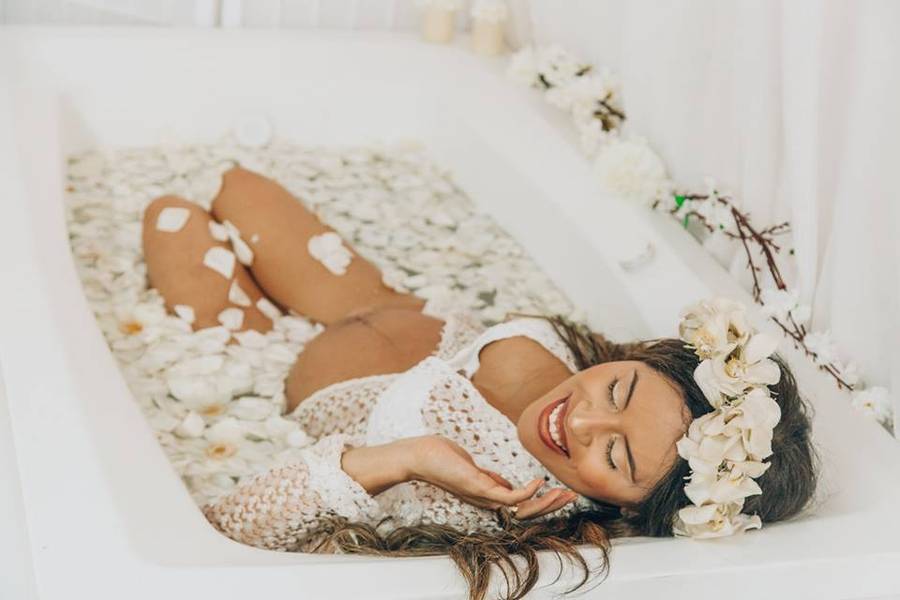 Gestante de Ensaio Gestante - Banheira 