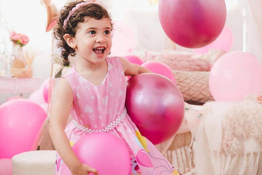 Infantil de Ensaio Infantil Studio Quarto Rustico com Rosa