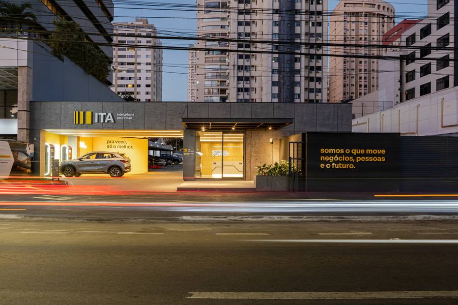 Arquitetura Comercial de NATO \\ ITA